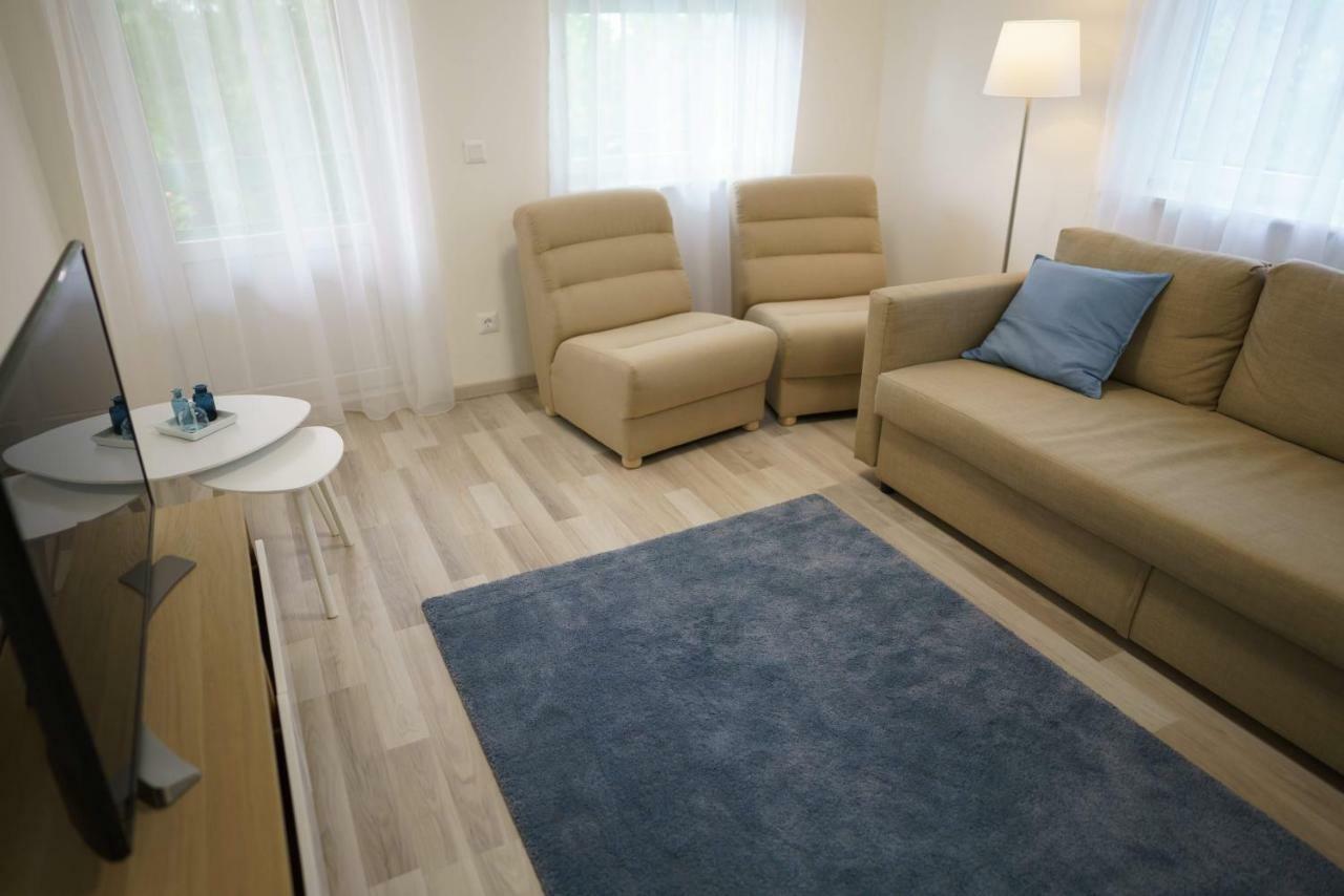 Eleven Apartman House Keszthely Exterior photo