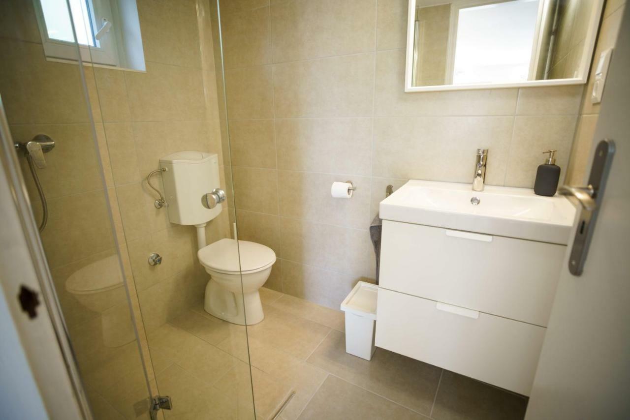 Eleven Apartman House Keszthely Exterior photo