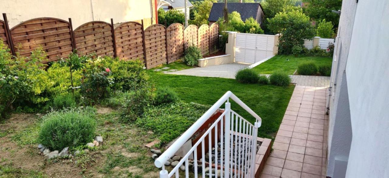 Eleven Apartman House Keszthely Exterior photo